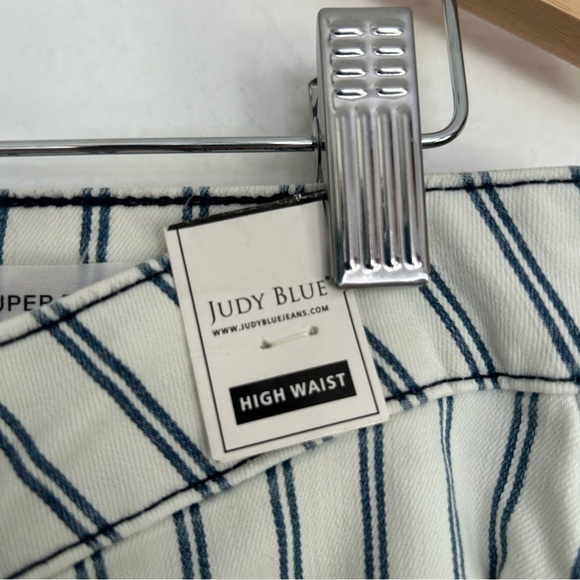 Copy- NWT Judy Blue Pin Stripe High Rise Flare Jeans Minimalist Western Boho - Picture 16 of 16